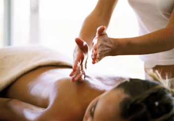 Massaggi rilassanti a 4 mani
